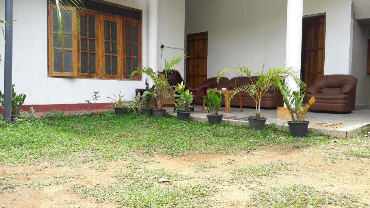 Share Safari & Homestay Udawalawe Exterior foto